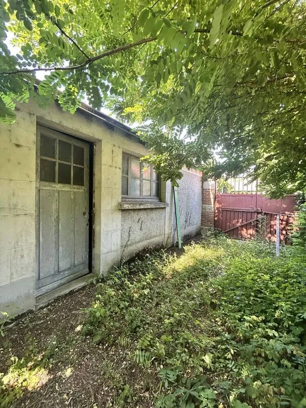 Aed - Constructible Plot with Garden View in Saint-Jean-Le-Blanc