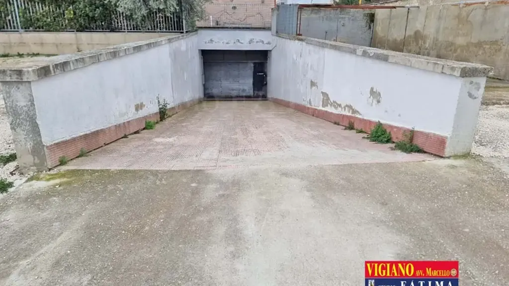 Extérieur - Semi-basement Storage with Rec Area in Foggia