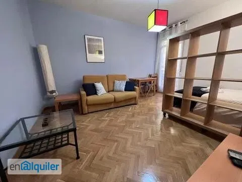 Séjour - Bright Studio in Huertas-Cortes, Madrid