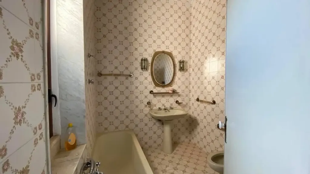 Salles de bain - Apartment with Terrace in Castelvetrano