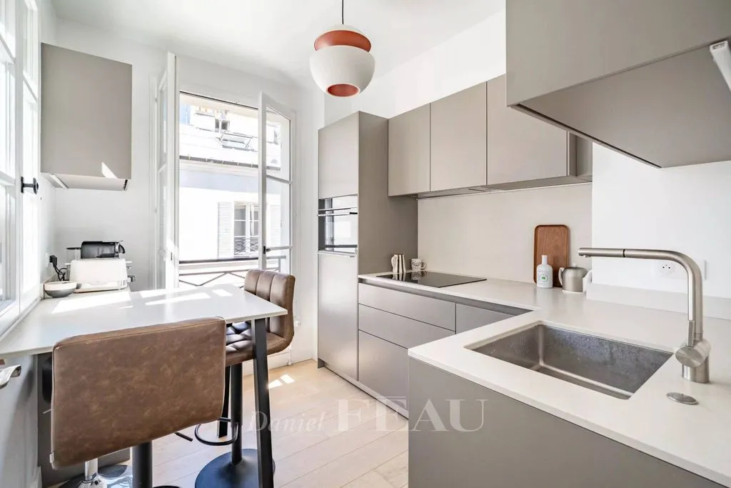 Cuisine - Appartement Luxueux avec Vue sur la Ville près de la Tour Eiffel