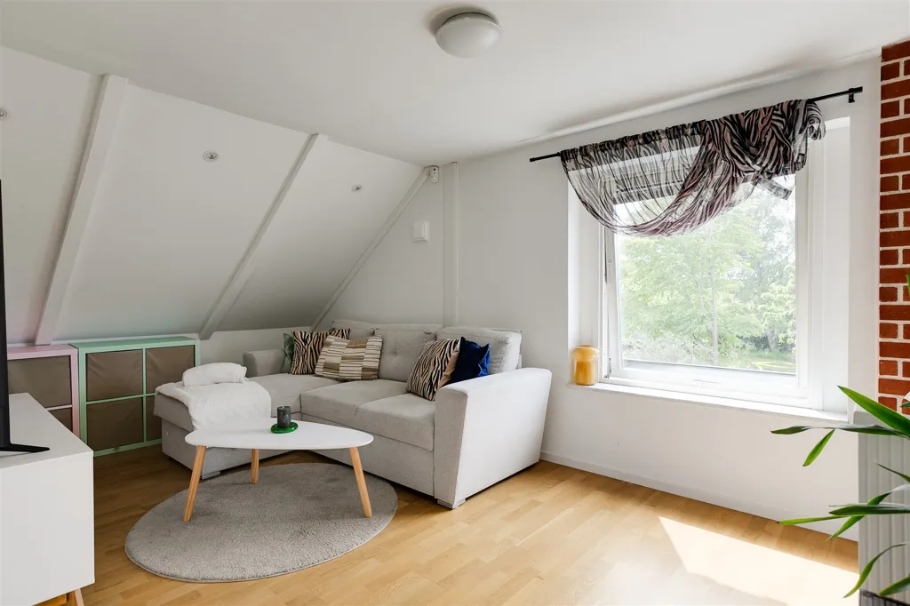 Living Room - Modernised Villa with Guesthouse in Malmö