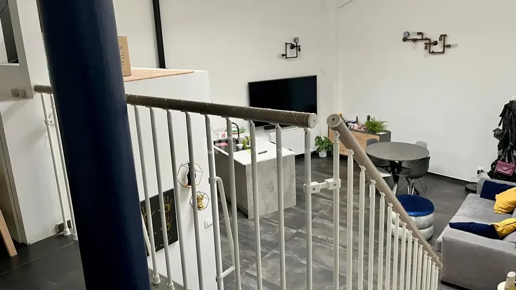 Living Room - Modernised Apartment with Terrace in Jesi