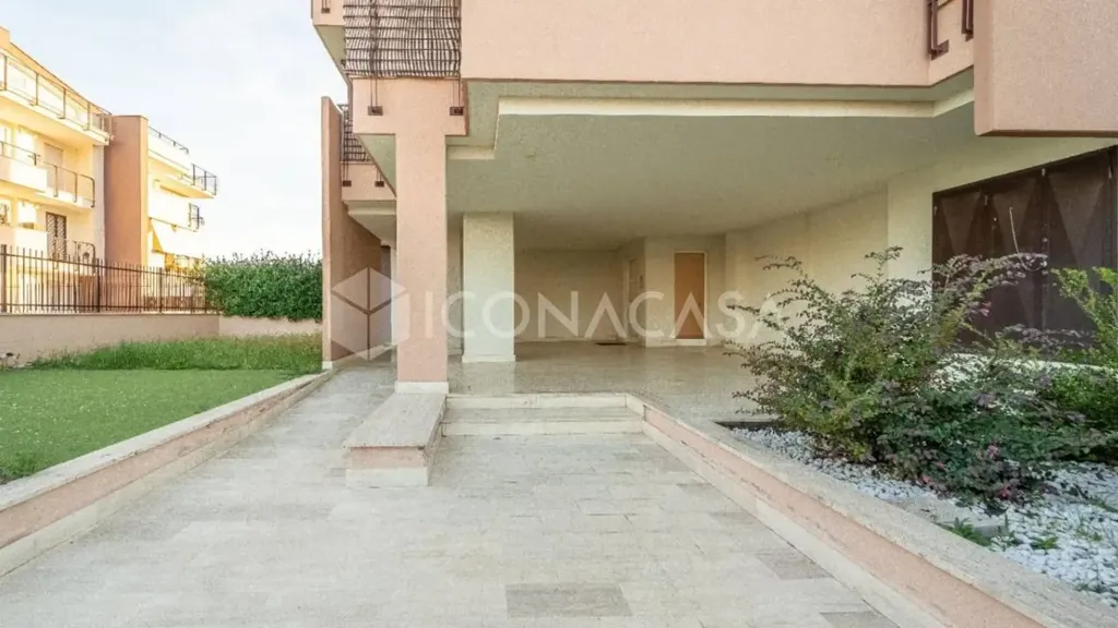 Garden - Triplex with Large Terrace in Ciampino