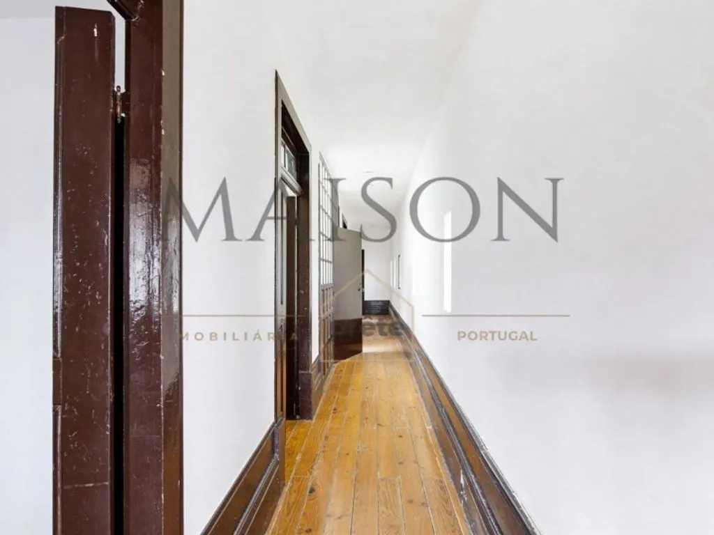 Entrée - Historic House with Commercial Space in Penafiel