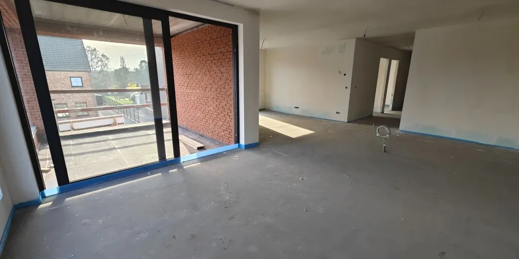 Pièces - Appartement Énergivore avec Terrasse à Zelem