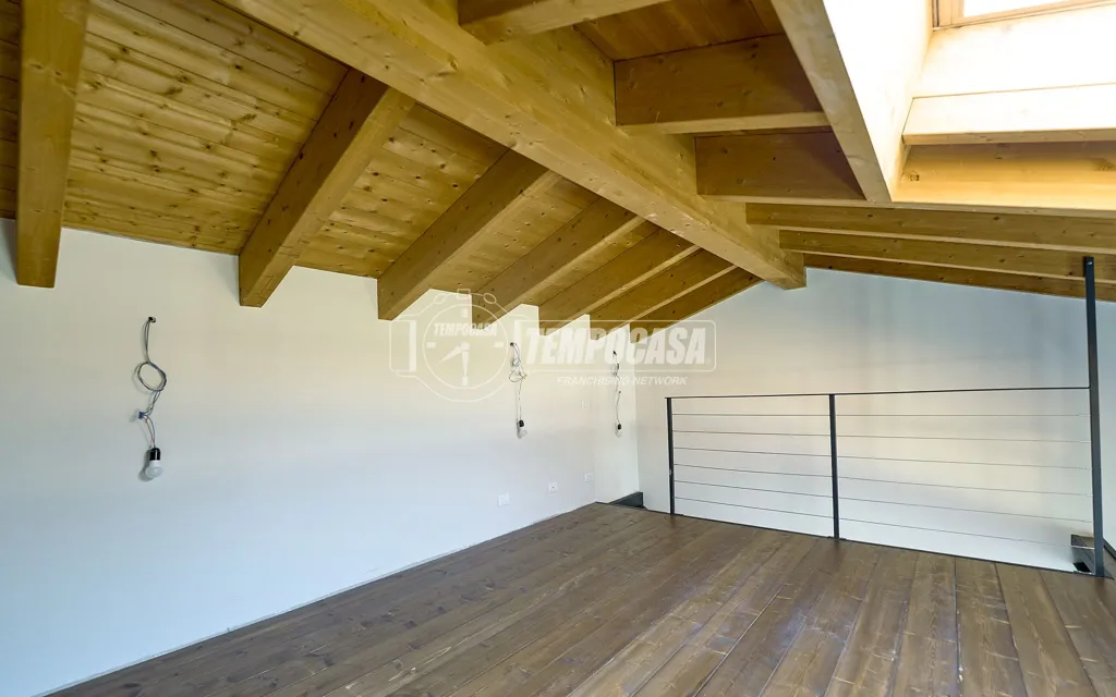Stanze - Triplex with Balcony in Cremona