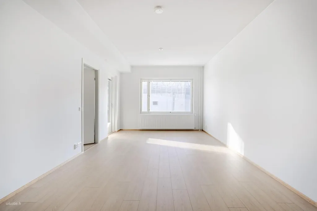 Pièces - Modern Flat with Glazed Balcony in Herttoniemi