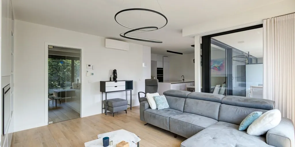 Elutuba - Luxury Apartment with Terrace in Bilzen Centre