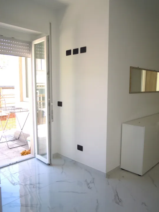 Elutuba - Rented Room with Panoramic View in Central Rome