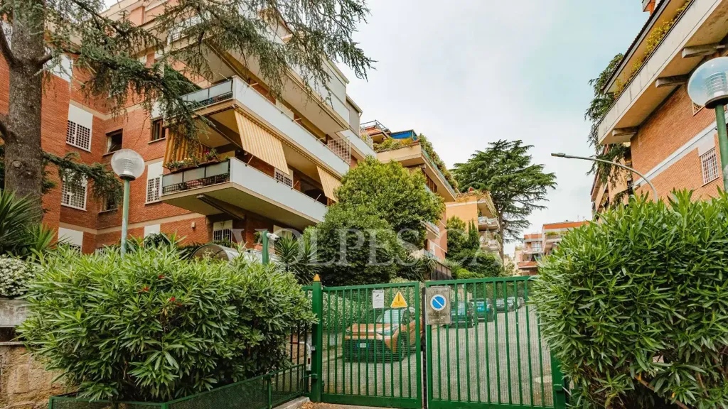 Extérieur - Triplex with Terrace in Camilluccia, Rome