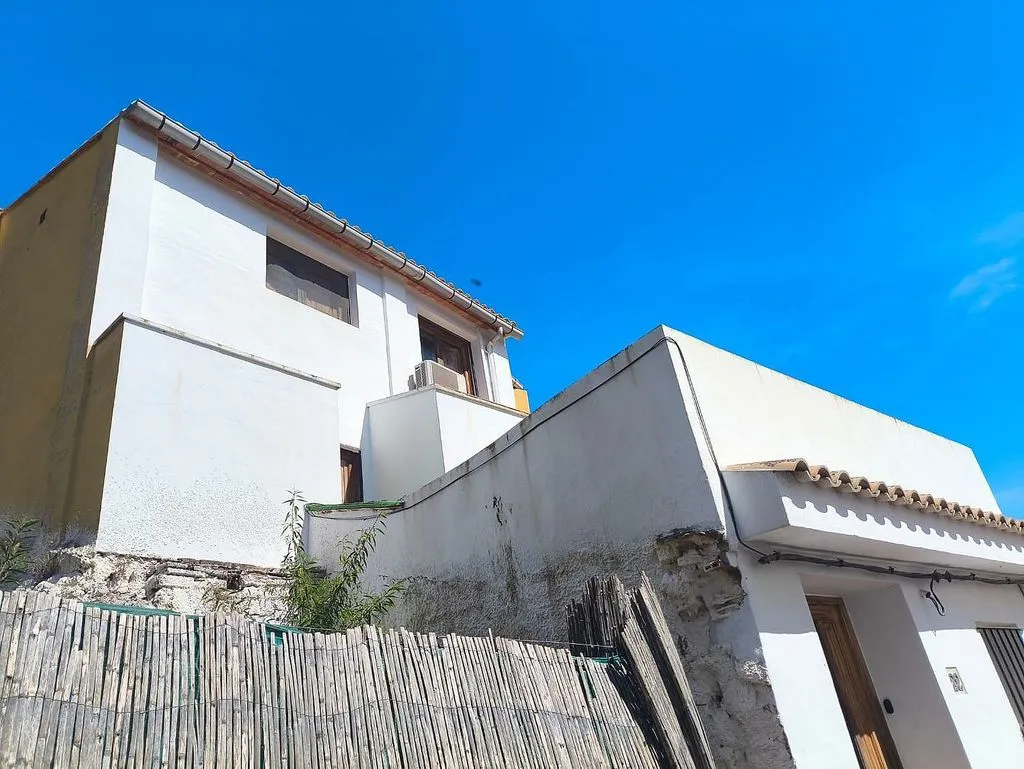 Außenansicht - Terraced House with Balcony in Castelló de Rugat