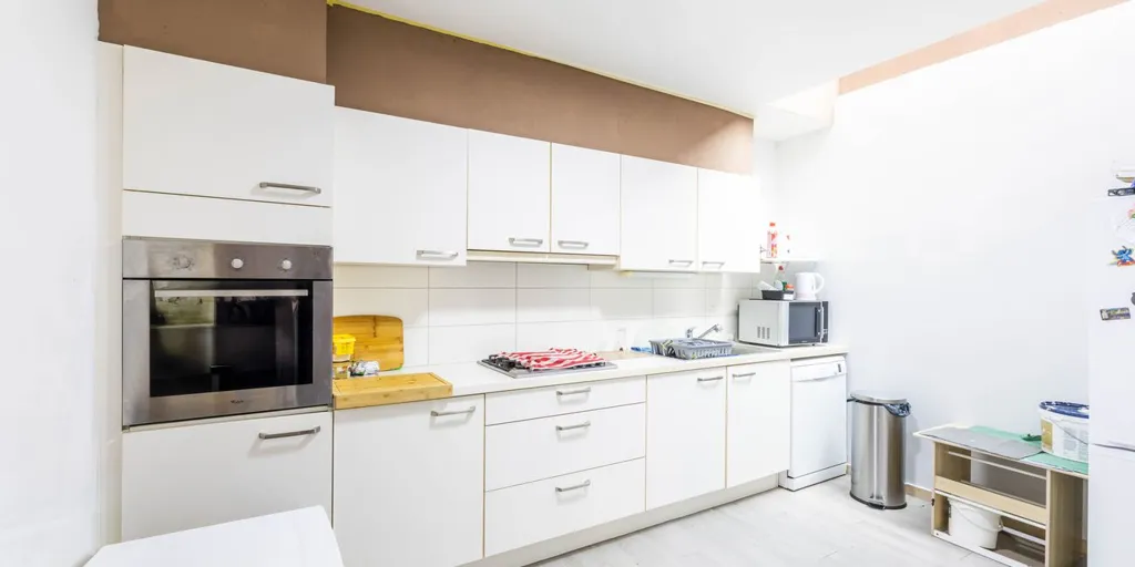 Cuisine - Appartement avec Jardin à Bazel