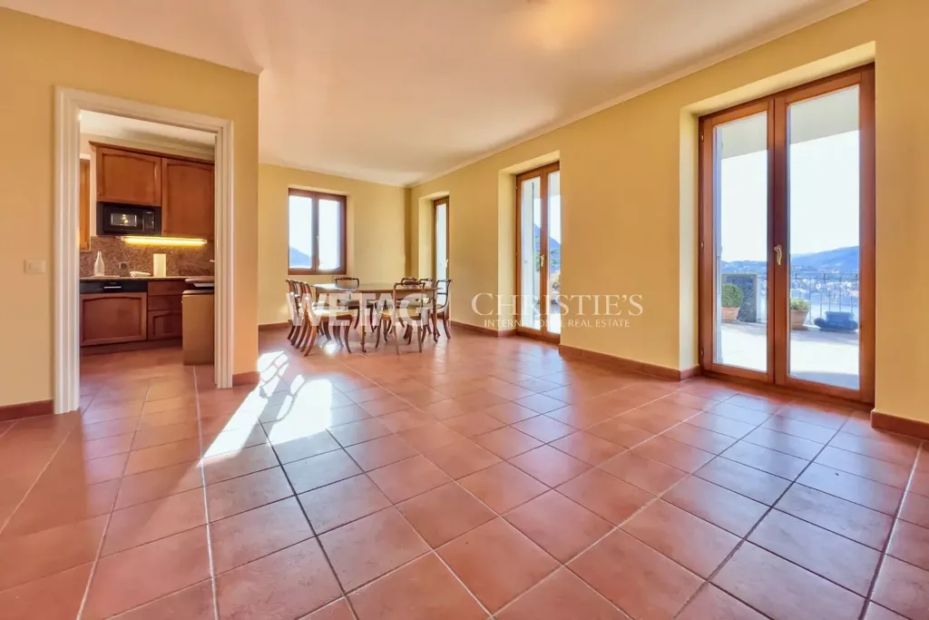 Söögituba - Lake View Apartment with Pool in Ruvigliana