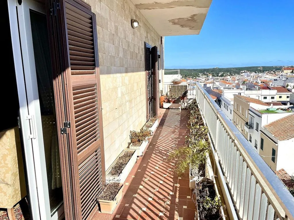 Balcon - Apartment with Terrace in Maó Centre