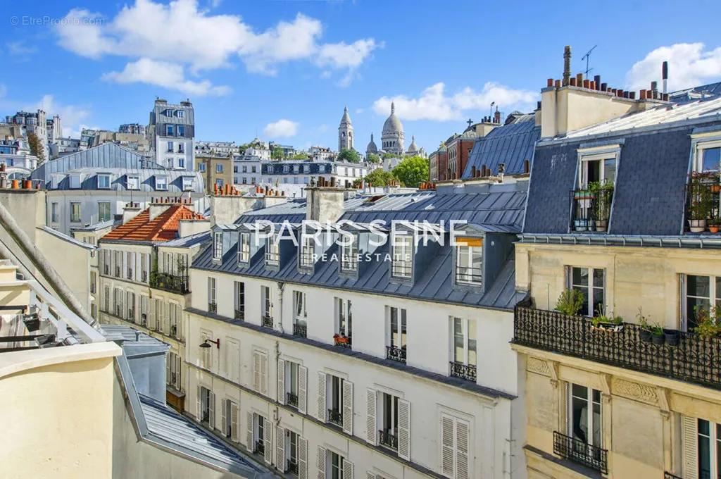 1-toaline korter asukohas Paris-18e