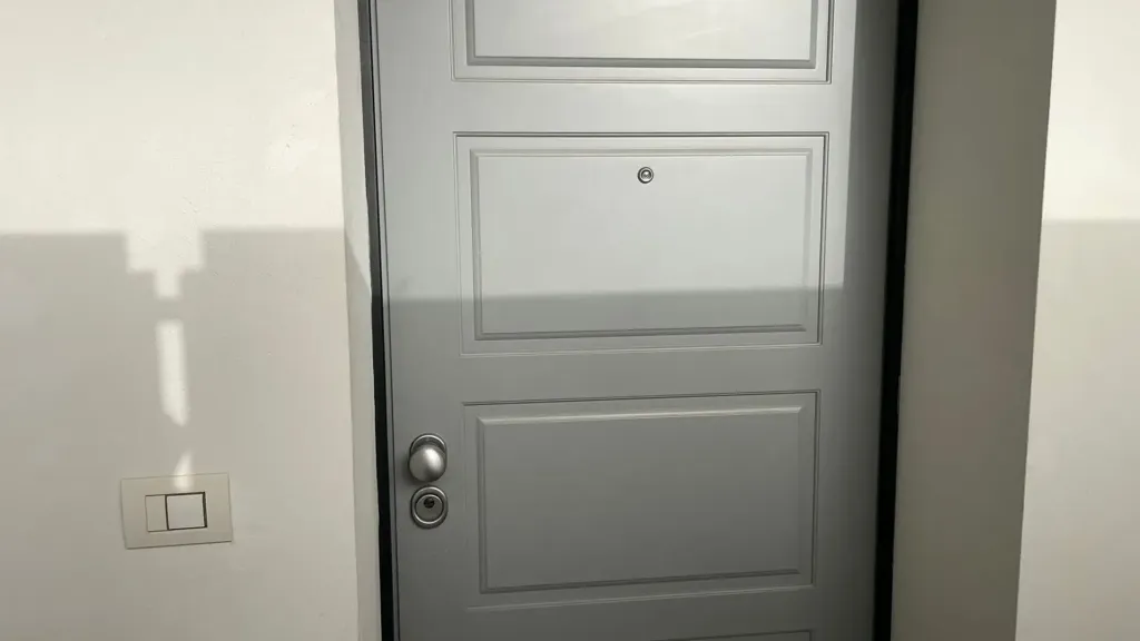 Entrée - Rented Flat with Ascender in Florence