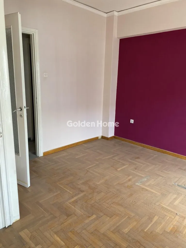 Toad - Office Space with High Ceilings in Kallithea