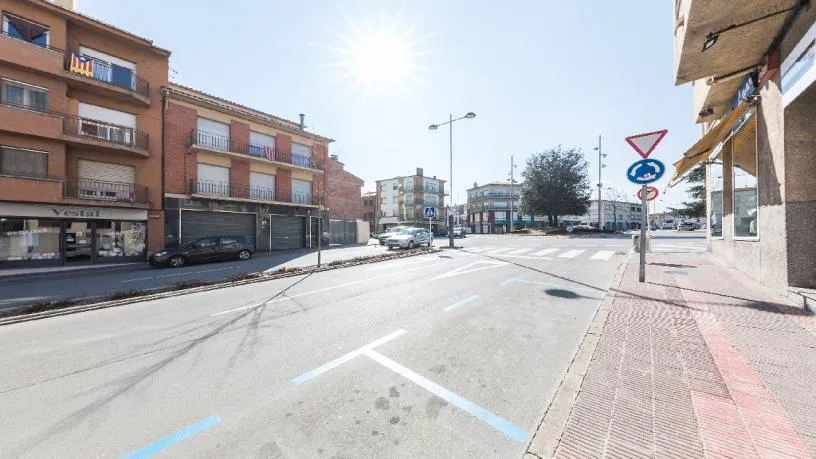 Extérieur - Parking Space in Central Manlleu
