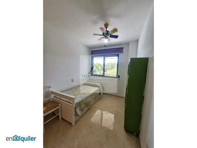 Bedrooms - Apartment with Pool in Canet d'en Berenguer