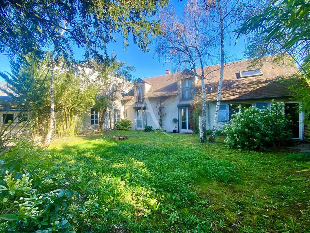 Aed - Charming House with Garden in Olivet