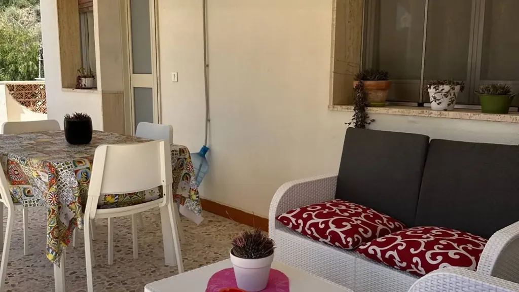 Terrass - Two Seafront Apartments in Augusta