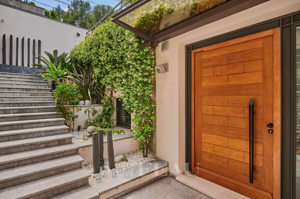 Entrée - Maison Contemporaine avec Piscine à Marseille