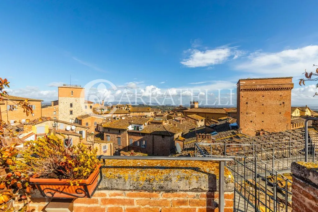 Terrass - Luxury Penthouse with Panoramic Views in Siena
