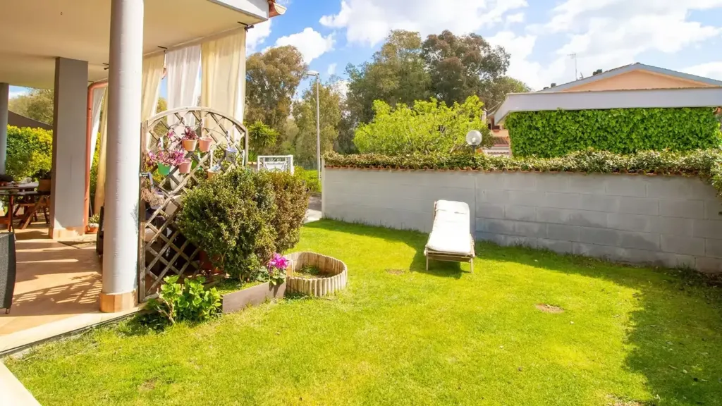Aed - Ground Floor Villa Apartment with Garden in Ardea