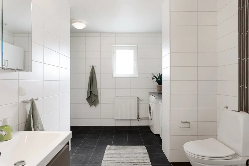 Salles de bain - Apartment with Large Balcony in Ulriksdal