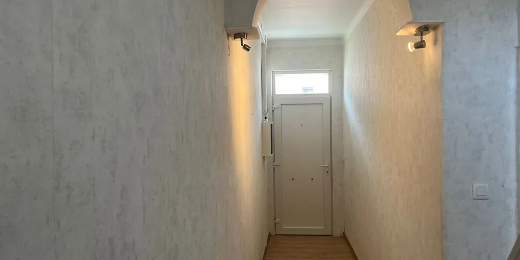 Ingresso - Renovatable House with Courtyard in Borgloon