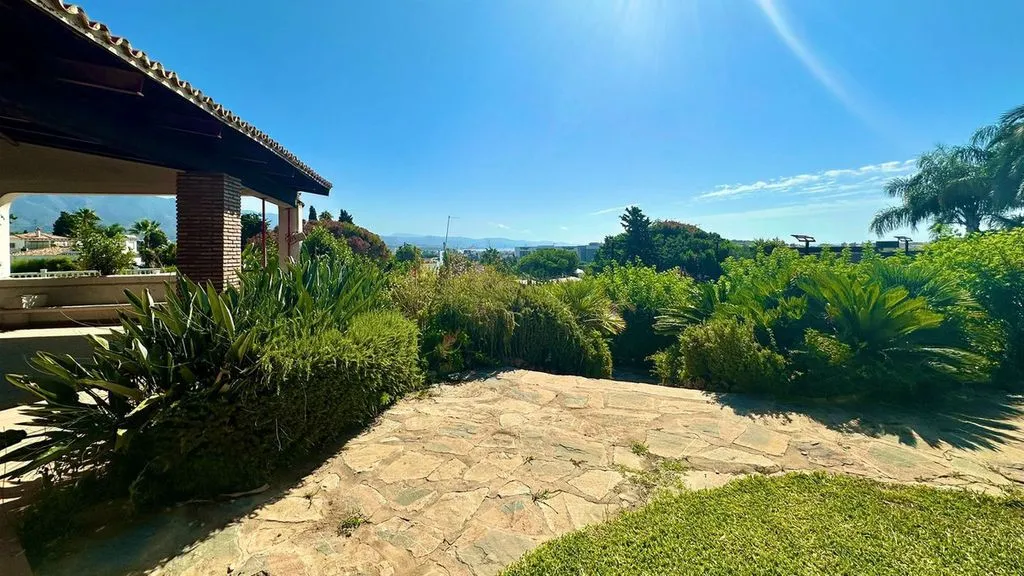 Jardin - Luxury Villa with Pool near Puerto Banús