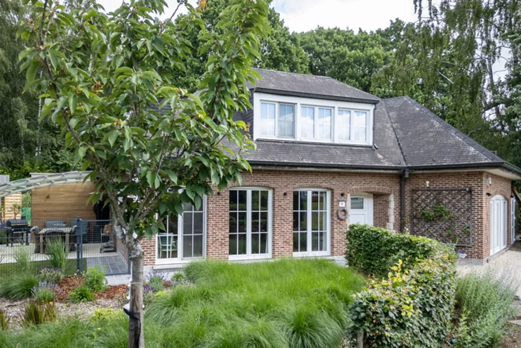 Välivaade - Villa with Garden Studio in Dworp
