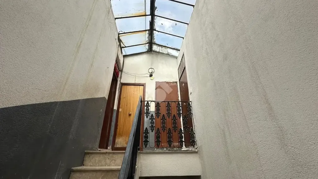 Pièces - Quadrilocale with Terrace in Palermo