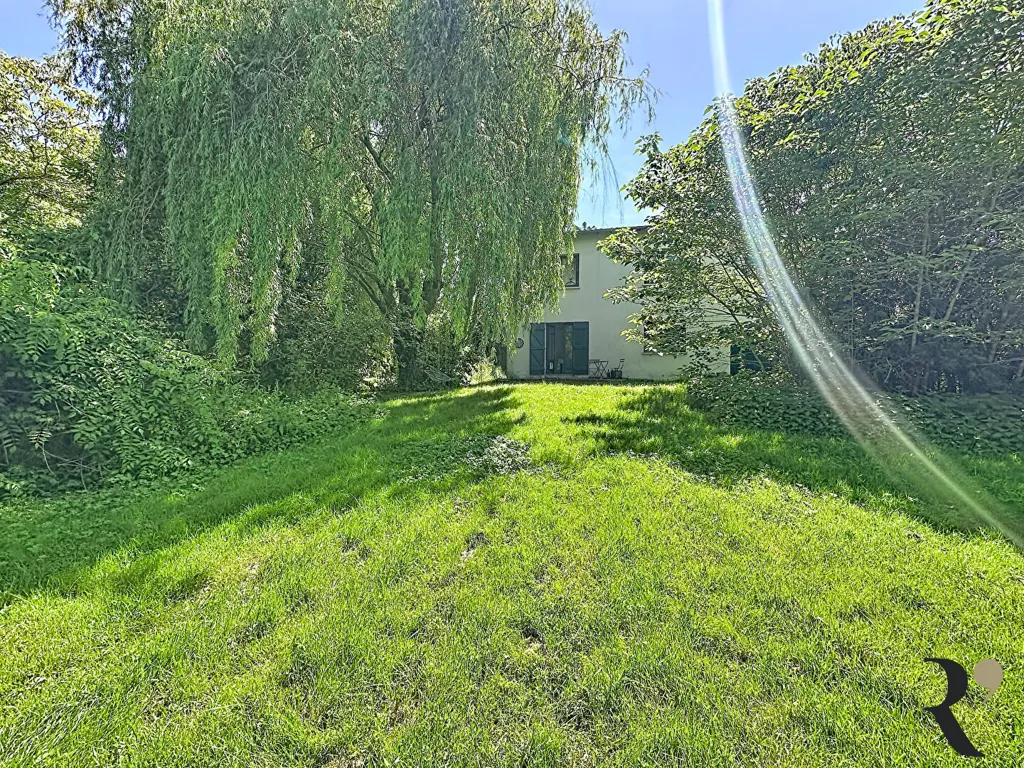 Aed - House with Garden and Pool Potential in Drémil-Lafage