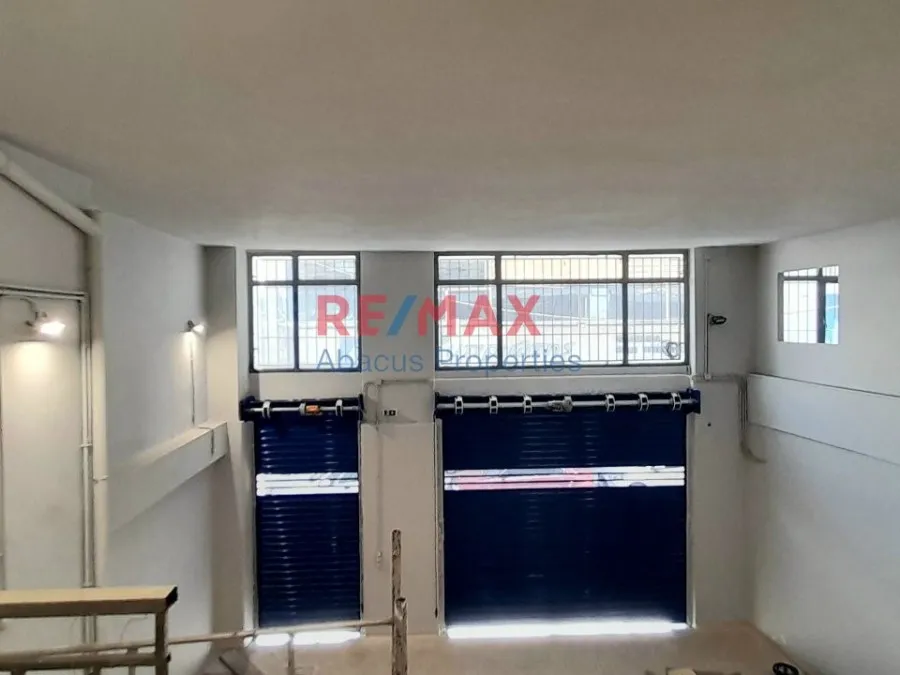Stanze - Commercial Space with Harbour View in Piraeus