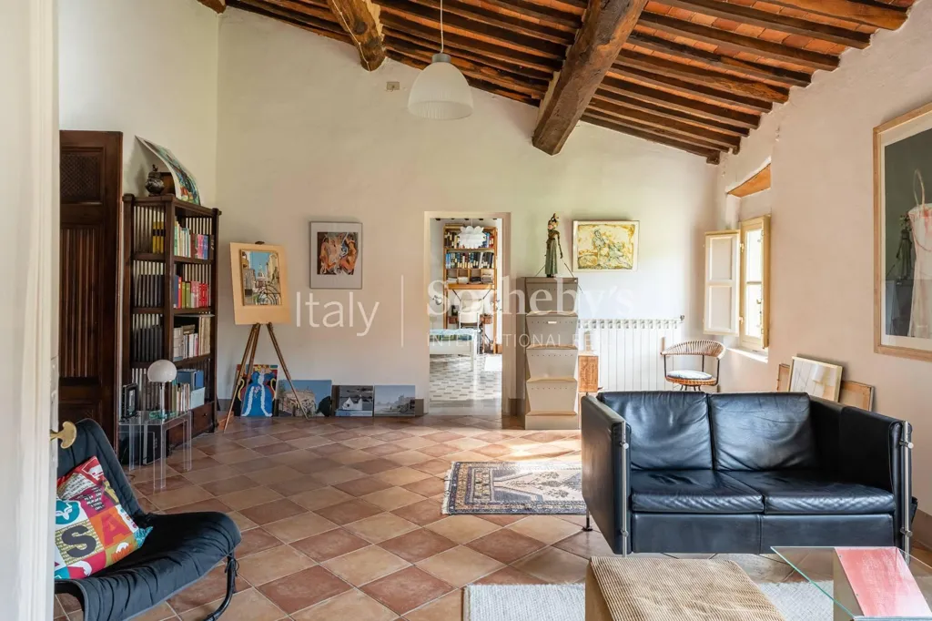 Elutuba - Historic Villa with Pool near Lucca