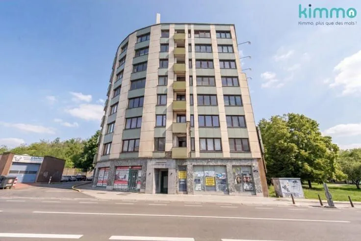 Flat with Terrace in Central Charleroi