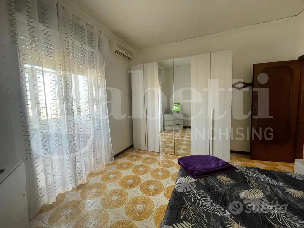 Magamistoad - Bright Two-Room Apartment in Siracusa