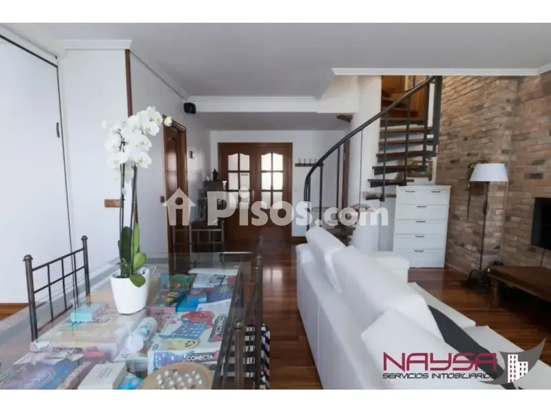 Séjour - Duplex with Balcony in Eduardo Dato Street