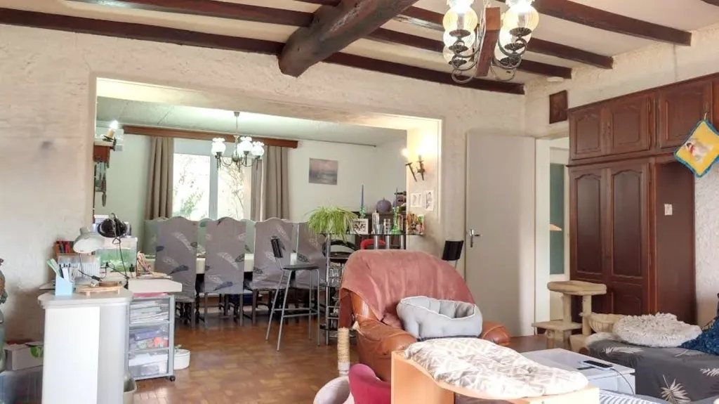 Séjour - Maison en Pierre avec Terrasse à Saint Martin du Bois