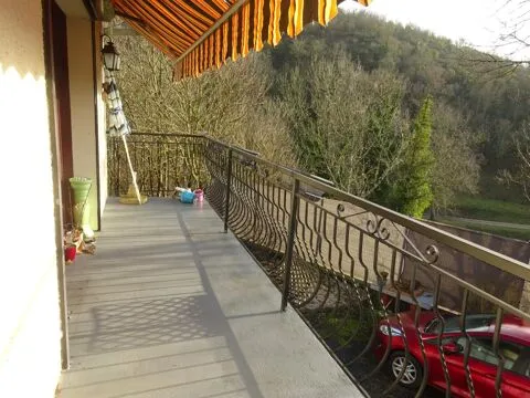 Rõdu - Spacious House with Garden in Cahors