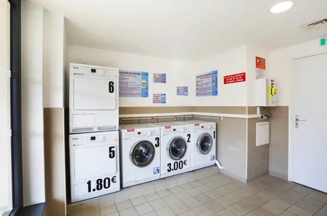 Buanderie - Studio Meublé près de RER D/Métro