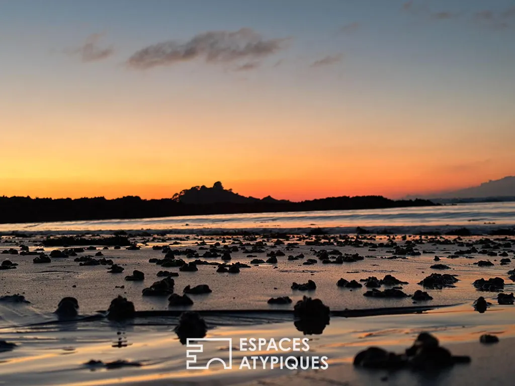 Seaside Property with Restaurant in Morlaix