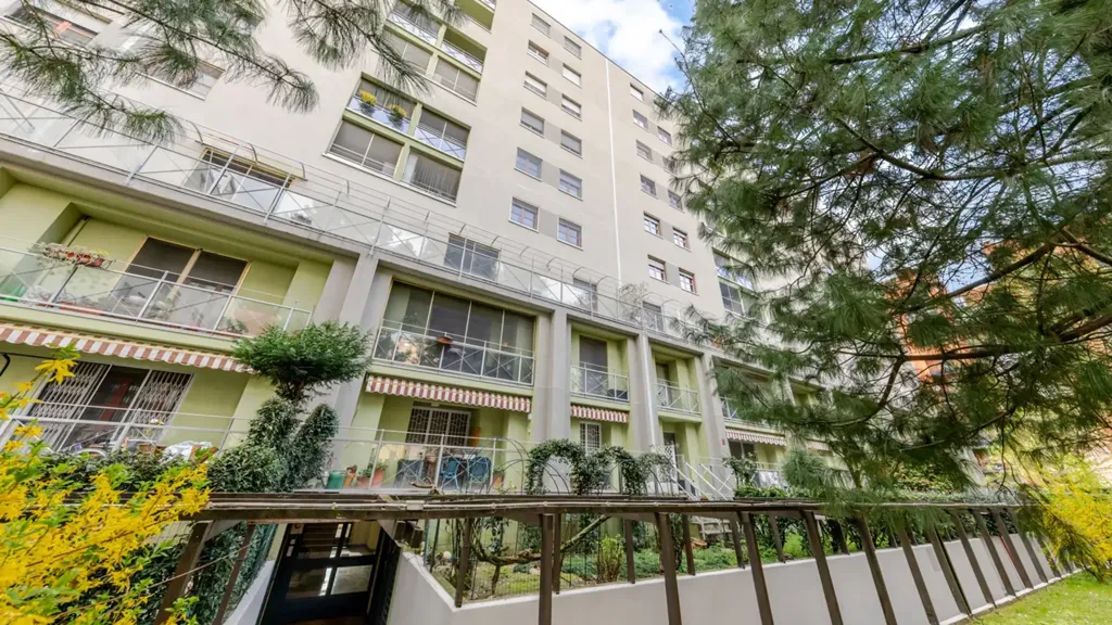 Aed - Flat with Balcony in Milan