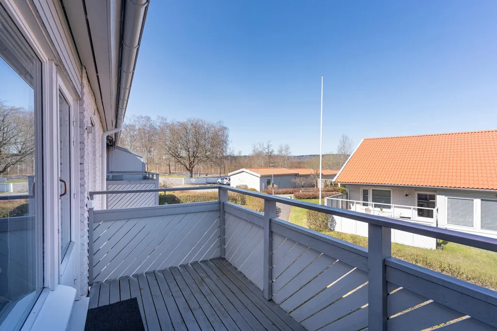 Rõdu - Terraced House with Private Balcony in Bankeryd