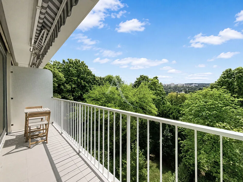 Balcon - Studio Meublé avec Balcon à Saint-Germain-en-Laye