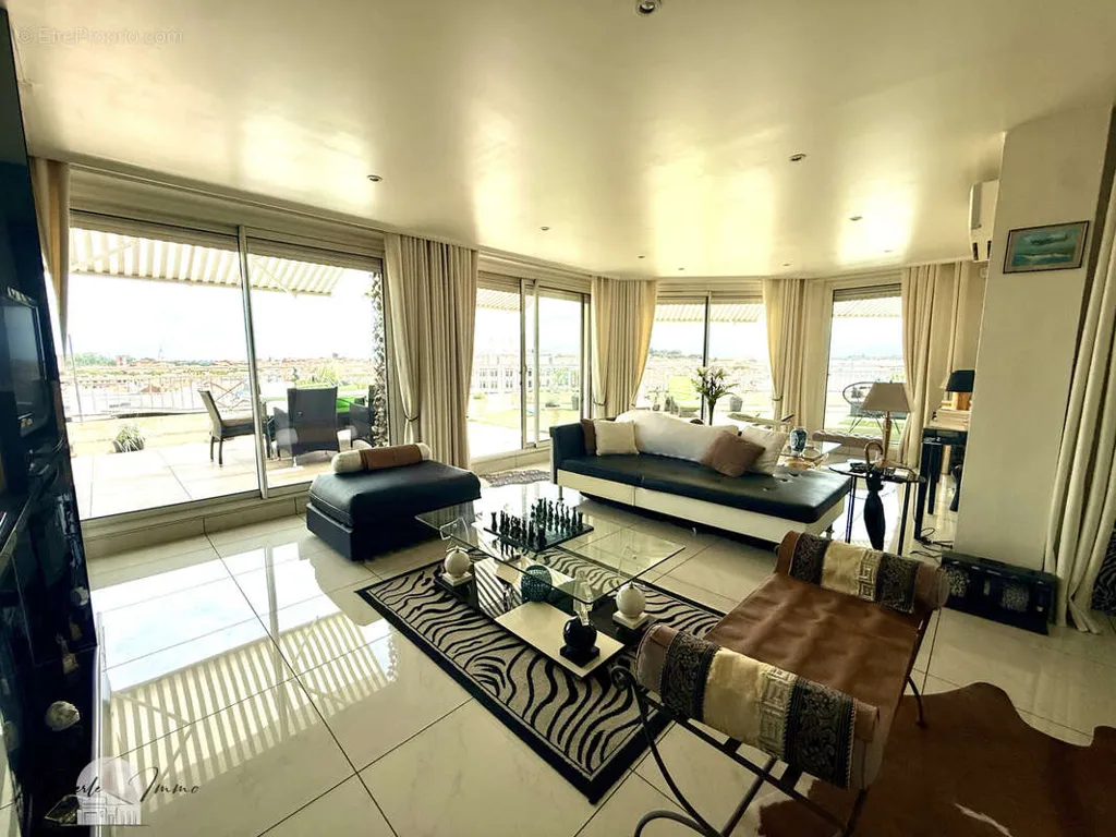 living_room