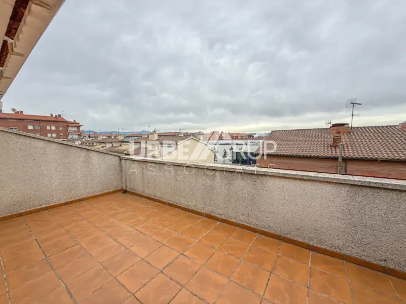 Terrass - Detached Corner House with Multiple Terraces in Martorell