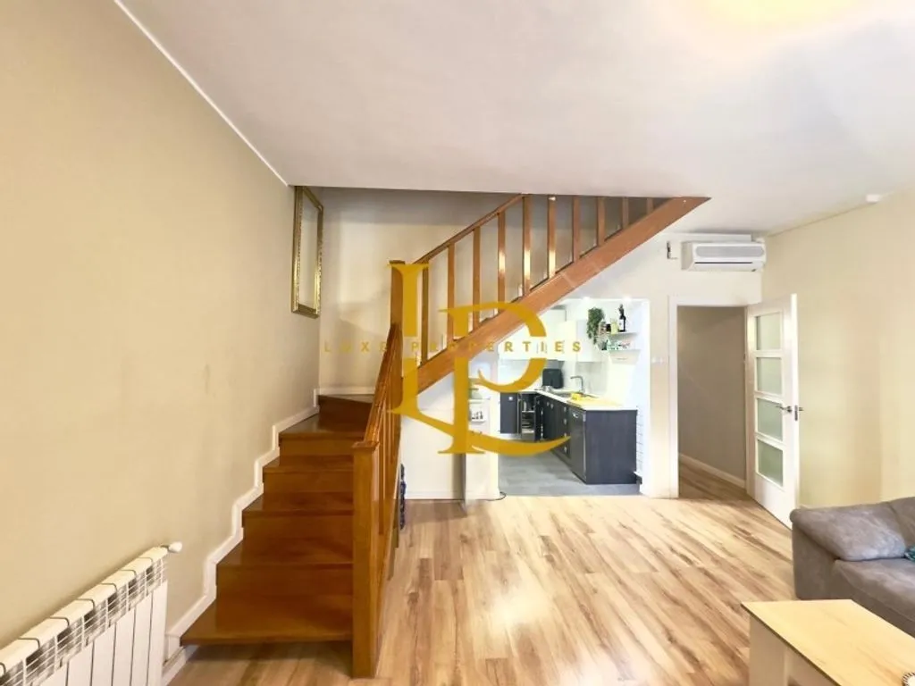 Pièces - Luxury Duplex with Terrace in Cerdanyola del Vallès